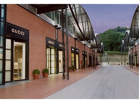 The Mall Italian Luxury Outlets, Designer Outlets in Florence and .